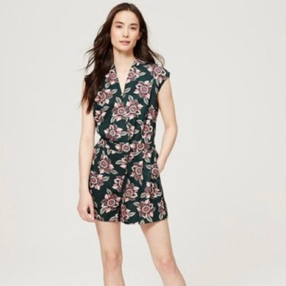ANN Taylor LOFT-  Faraway floral romper - Picture 1 of 9